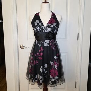 NWT Speechless Black & White Floral Halter Dress